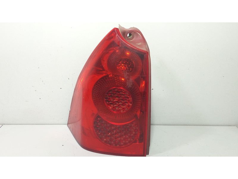 Recambio de piloto trasero izquierdo para peugeot 307 break (3e) 2.0 hdi 110 referencia OEM IAM 557686  