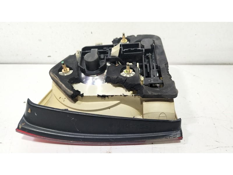 Recambio de piloto trasero derecho interior para volkswagen touareg (7la) tdi r5 referencia OEM IAM 16945094H10S  