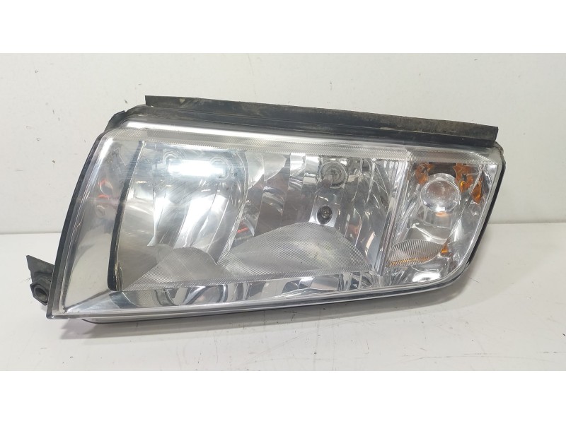 Recambio de faro izquierdo para skoda fabia (6y2/6y3) 1.9 sdi cat (asy) referencia OEM IAM 086651105L  