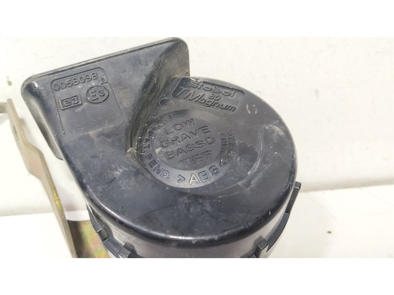 Recambio de claxon para peugeot boxer autobús (244, z_) 2.0 hdi referencia OEM IAM 0058098  