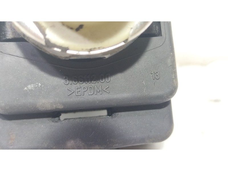 Recambio de valvula aire adicional para renault scenic ii confort authentique referencia OEM IAM 36611200  