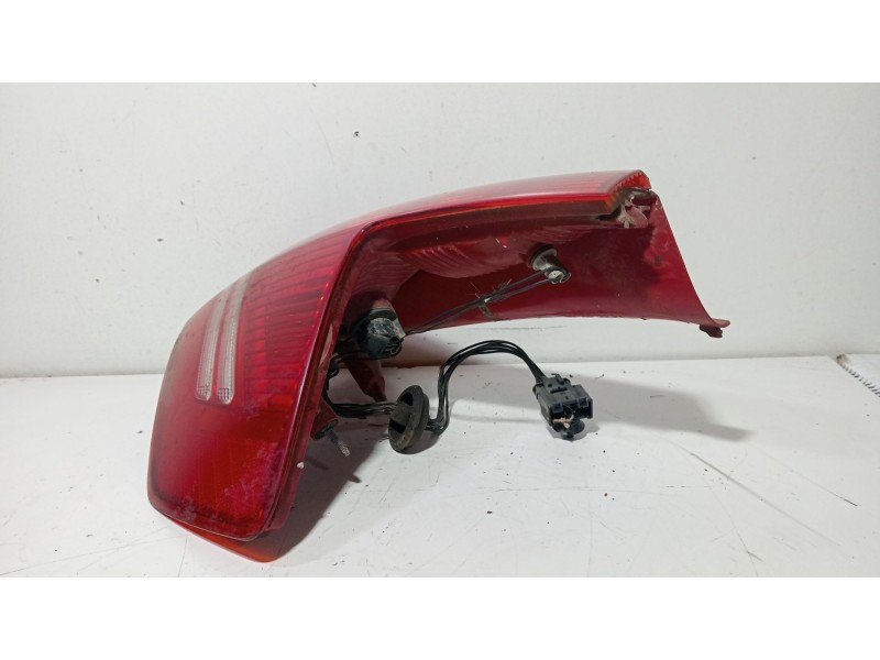 Recambio de piloto trasero derecho para citroën c4 berlina referencia OEM IAM 9655863980  