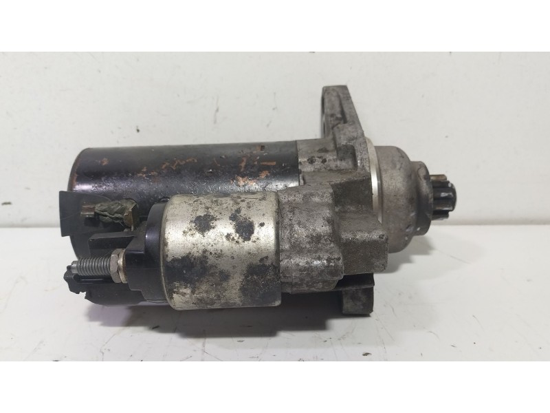 Recambio de motor arranque para seat leon (1p1) 1.9 tdi referencia OEM IAM 0001123012  