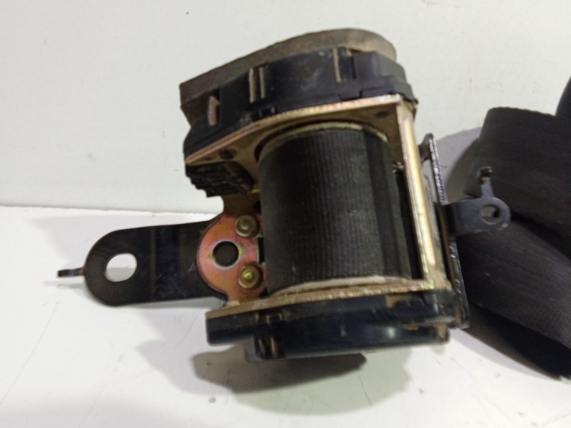 Recambio de cinturon seguridad trasero izquierdo para nissan terrano ii (r20) 2.7 tdi 4wd referencia OEM IAM 898457F600  