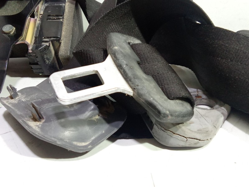 Recambio de cinturon seguridad trasero izquierdo para nissan terrano ii (r20) 2.7 tdi 4wd referencia OEM IAM 898457F600  