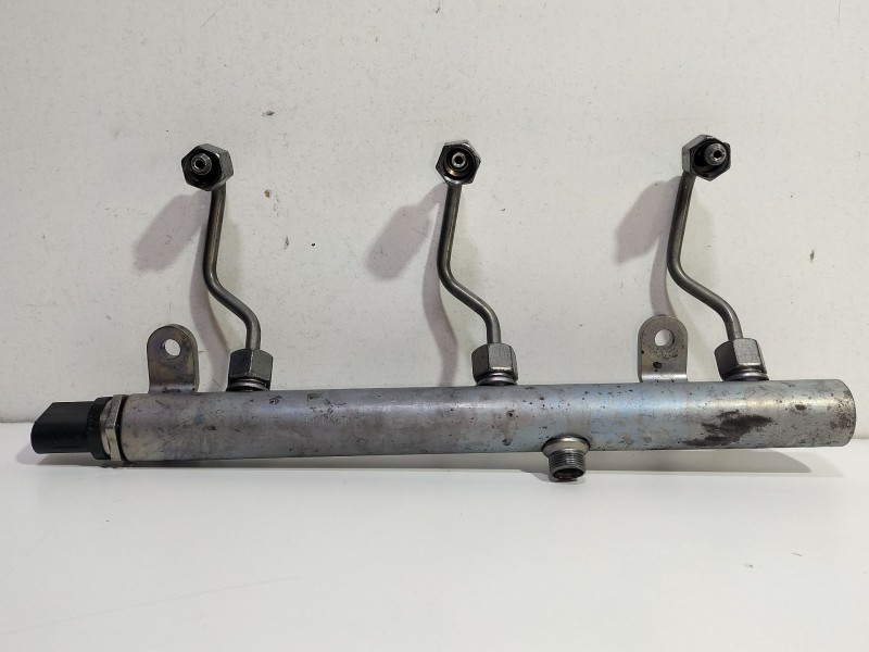 Recambio de rampa inyectora para mercedes-benz clase e (w212) e 350 (212.059) referencia OEM IAM A6420703095  