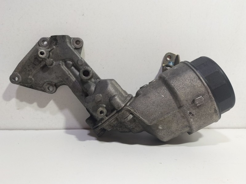 Recambio de soporte filtro aceite para mercedes-benz clase c (w204) c 320 cdi (204.022) referencia OEM IAM A6421800010  