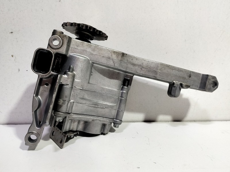 Recambio de bomba aceite para mercedes-benz clase m (w164) 320 / 350 cdi (164.122) referencia OEM IAM A6421810901  