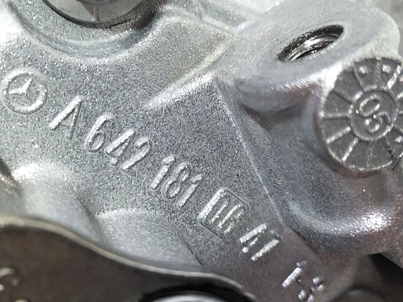 Recambio de bomba aceite para mercedes-benz clase m (w164) 320 / 350 cdi (164.122) referencia OEM IAM A6421810901  