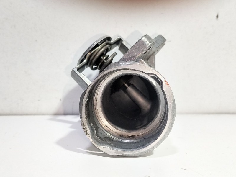 Recambio de termostato para mercedes-benz clase m (w164) 3.0 cdi cat referencia OEM IAM A6422000215  