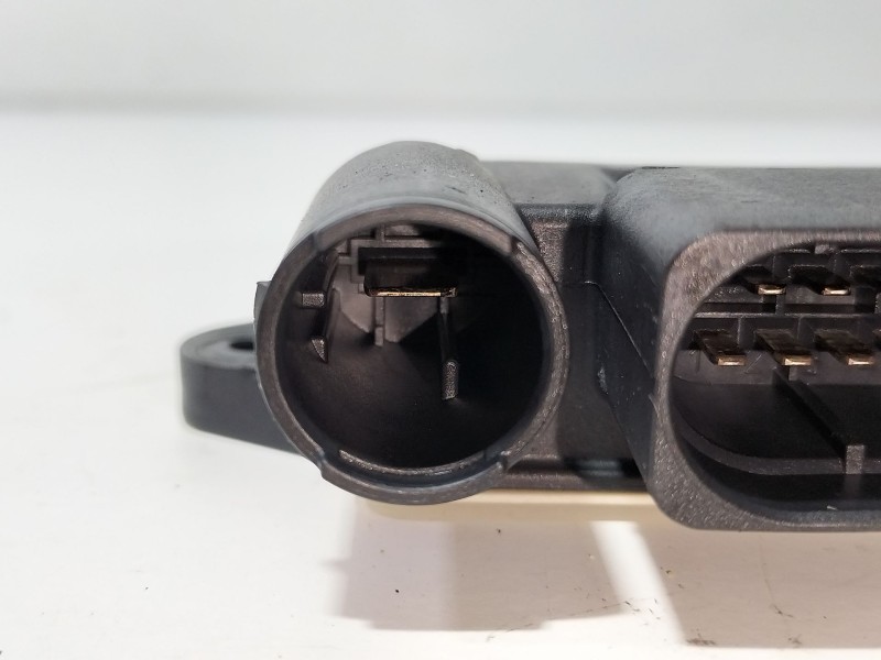 Recambio de caja precalentamiento para mercedes-benz clase s (w221) berlina 320 / 350 cdi (221.022) referencia OEM IAM A64290058