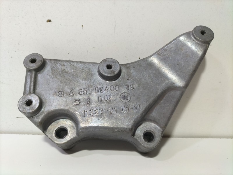 Recambio de soporte motor para mercedes-benz clase c (w204) c 220 cdi (204.008) referencia OEM IAM A6510940039  