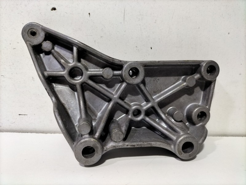 Recambio de soporte motor para mercedes-benz clase c (w204) c 220 cdi (204.008) referencia OEM IAM A6510940039  