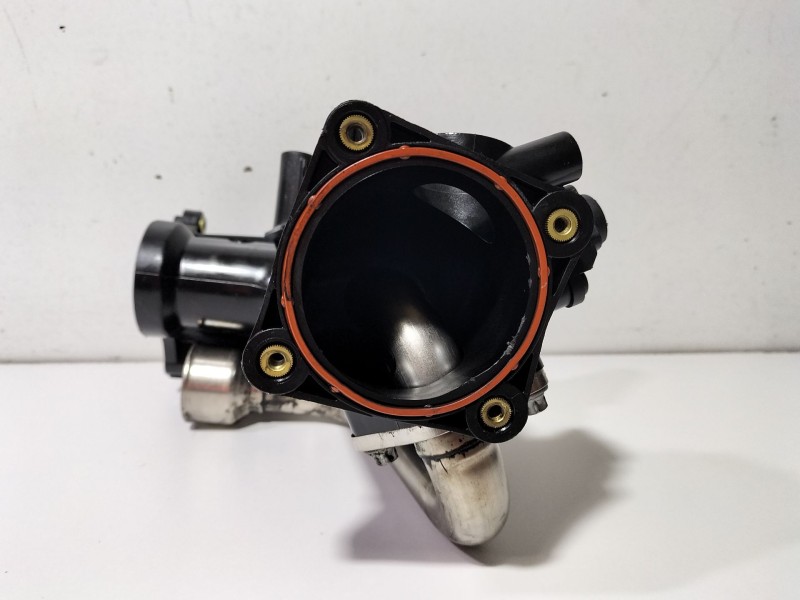 Recambio de tubo para mercedes-benz clase r (w251) 3.0 cdi cat referencia OEM IAM A6420901037  