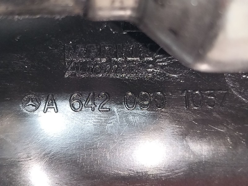 Recambio de tubo para mercedes-benz clase r (w251) 3.0 cdi cat referencia OEM IAM A6420901037  