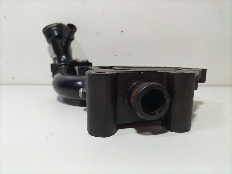 Recambio de bomba agua para mercedes-benz clase c (w204) c 220 cdi (204.008) referencia OEM IAM A6512006301  