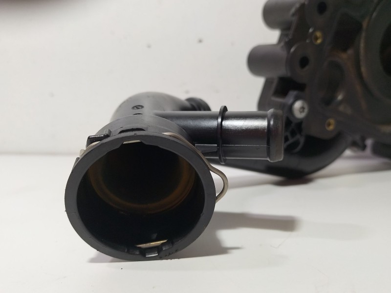 Recambio de bomba agua para mercedes-benz clase c (w204) c 220 cdi (204.008) referencia OEM IAM A6512006301  