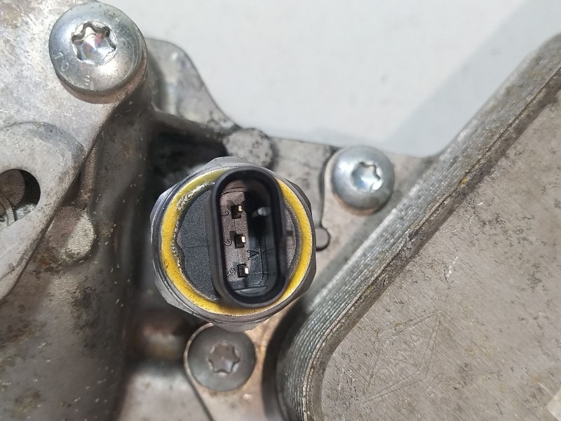 Recambio de soporte filtro aceite para citroën c4 cactus 1.5 bluehdi 100 referencia OEM IAM 9823532380  