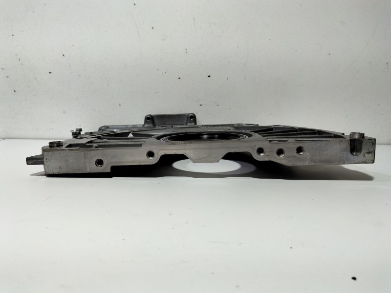 Recambio de tapa distribucion para bmw serie 1 berlina (e81/e87) 118d referencia OEM IAM 779748805  
