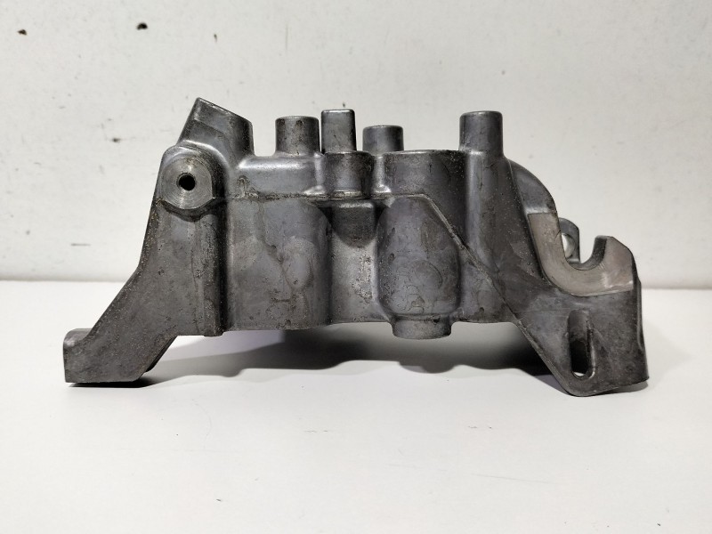 Recambio de soporte alternador para citroën berlingo (er_, ec_) 1.5 bluehdi 130 (ecyhzj, ecyhzr) referencia OEM IAM 9808696680  