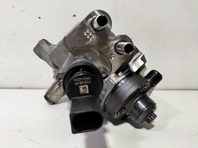 Recambio de bomba inyeccion para bmw serie 3 berlina (e90) 320d referencia OEM IAM 0445010506  
