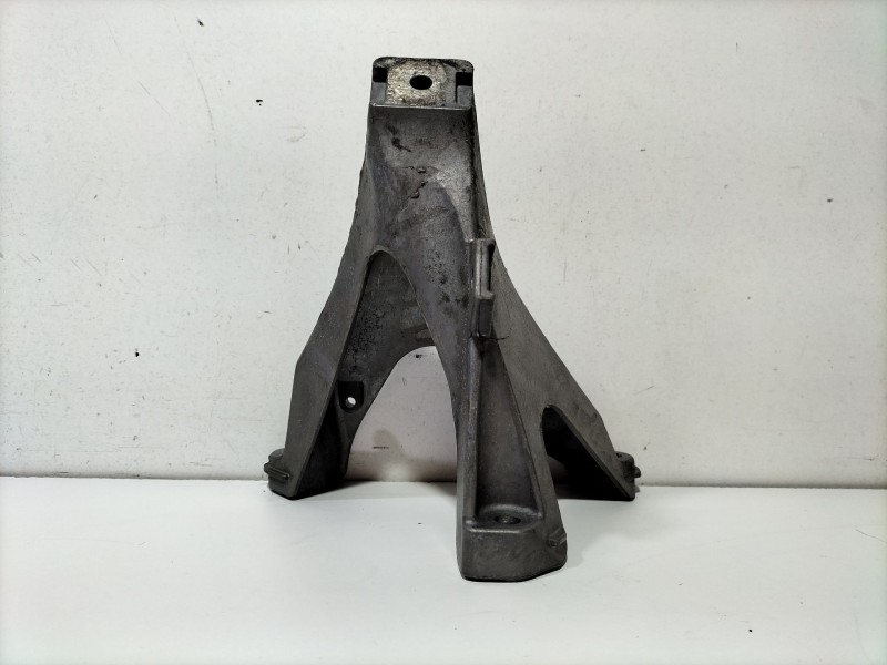 Recambio de soporte motor para audi a4 berlina (8e) 2.0 tdi referencia OEM IAM 8E0199308AF  