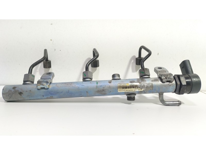 Recambio de rampa inyectora para mercedes-benz clase e (w211) e 320 (211.065) referencia OEM IAM A6420700495  