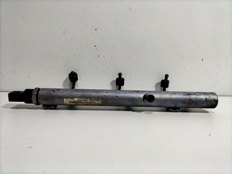 Recambio de rampa inyectora para mercedes-benz clase e (w211) e 320 cdi (211.026) referencia OEM IAM A6420700695  