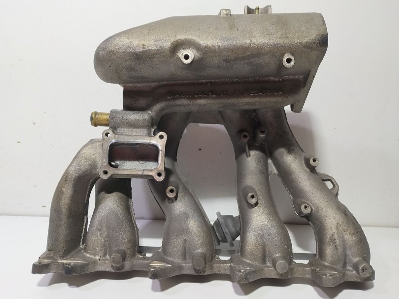 Recambio de colector admision para mercedes-benz clase e (w210) e 200 d (210.003) referencia OEM IAM A6110901537  