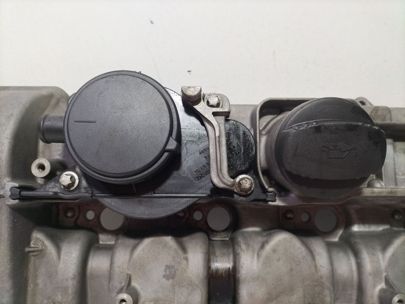 Recambio de tapa balancines para mercedes-benz clase clk (w209) coupe 270 cdi (209.316) referencia OEM IAM A6120160405  