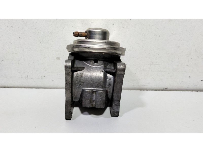 Recambio de valvula egr para volkswagen golf v (1k1) 2.0 tdi referencia OEM IAM 038129637D  