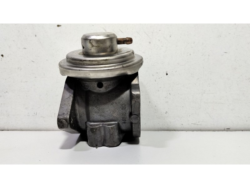 Recambio de valvula egr para volkswagen golf v (1k1) 2.0 tdi referencia OEM IAM 038129637D  