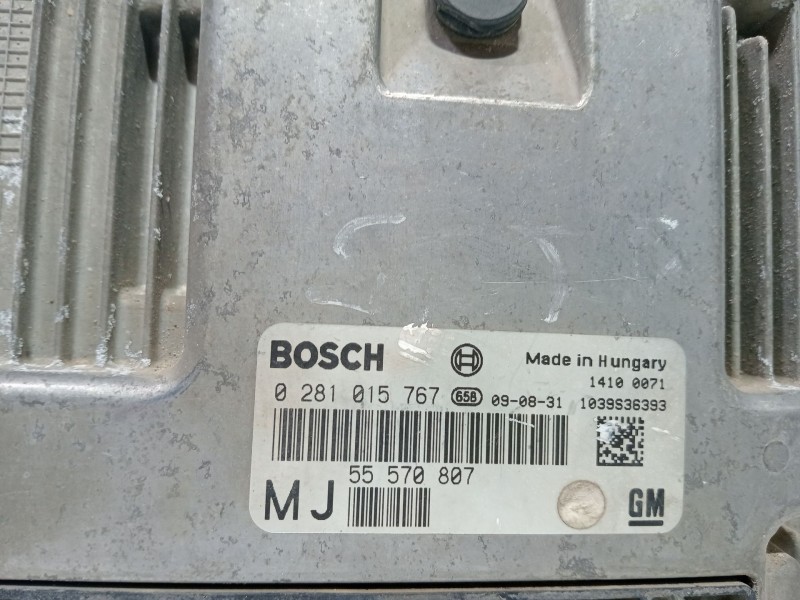 Recambio de centralita motor uce para opel zafira / zafira family b (a05) 1.9 cdti (m75) referencia OEM IAM 55570807  