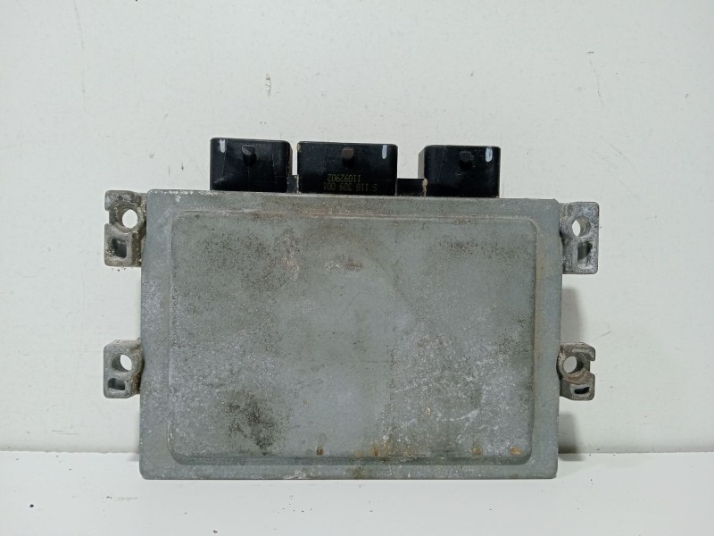 Recambio de centralita motor uce para ford fiesta (cb1) referencia OEM IAM bv2112a650ec  