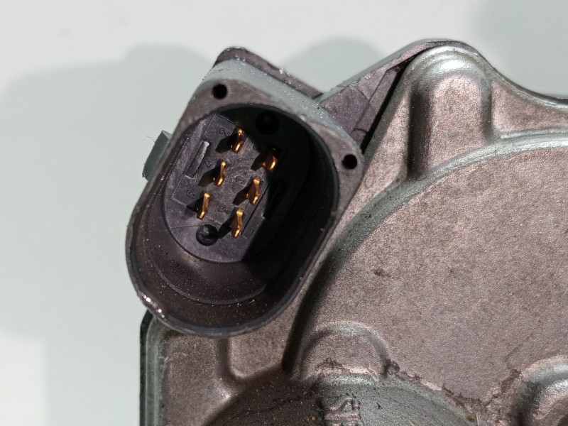 Recambio de caja mariposa para volkswagen scirocco iii (137, 138) 2.0 tfsi referencia OEM IAM 06F133062J  