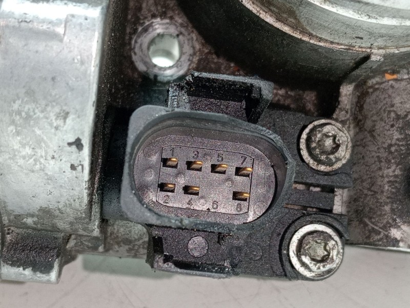 Recambio de caja mariposa para volkswagen golf iv (1j1) 1.6 referencia OEM IAM 06A133064J  