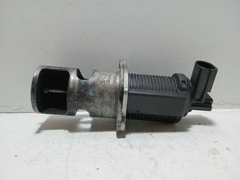Recambio de valvula egr para renault trafic ii autobús (jl) 1.9 dci 100 (jl0c) referencia OEM IAM H7700107471  