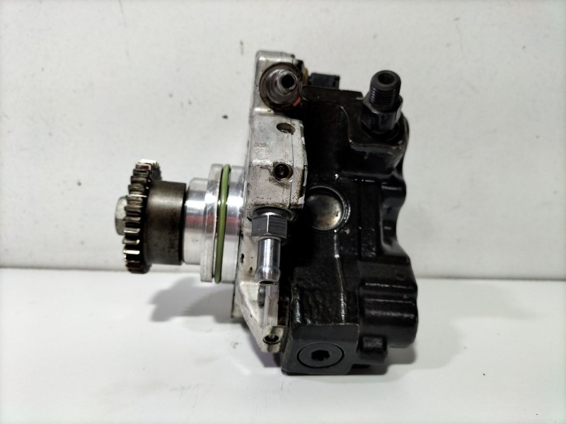 Recambio de bomba inyeccion para mercedes-benz clase e (w212) e 350 (212.059) referencia OEM IAM A6420701201  