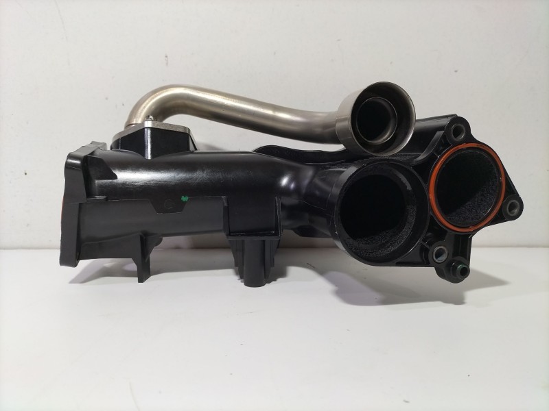 Recambio de tubo para mercedes-benz clase r (w251) 3.0 cdi cat referencia OEM IAM A6420901037  