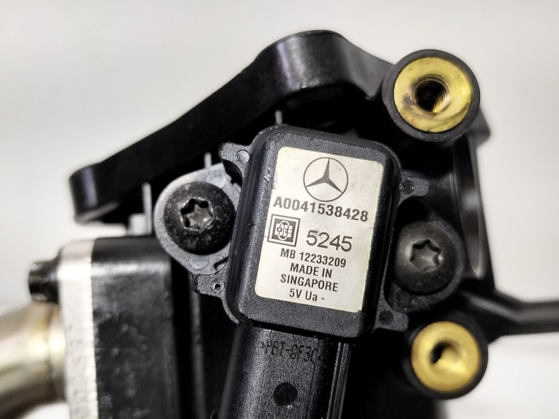 Recambio de tubo para mercedes-benz clase r (w251) 3.0 cdi cat referencia OEM IAM A6420901037  