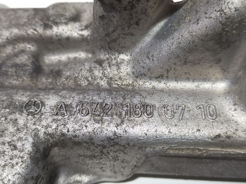 Recambio de soporte filtro aceite para mercedes-benz clase c (w204) c 320 cdi (204.022) referencia OEM IAM A6421800710  