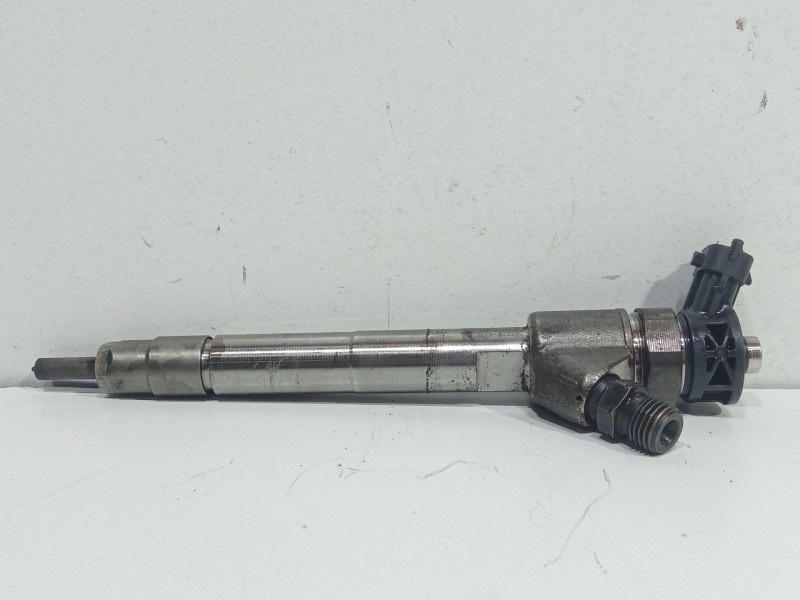 Recambio de inyector para opel vivaro c furgoneta (k0) 1.5 referencia OEM IAM 9828959880  