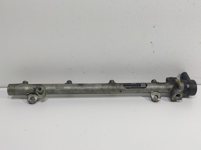 Recambio de rampa inyectora para mercedes-benz sprinter 02.00  caja cerrada 311 cdi (903.661-662) referencia OEM IAM 0445214064 