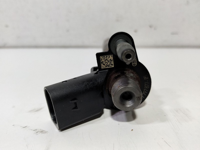 Recambio de inyector para bmw serie 3 berlina (e90) 320d referencia OEM IAM 779787705  