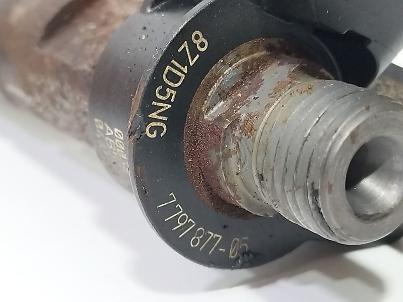 Recambio de inyector para bmw serie 3 berlina (e90) 320d referencia OEM IAM 779787705  