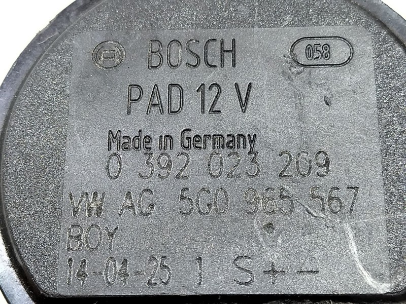 Recambio de bomba agua para audi a1 (8x1, 8xk) 1.4 tdi referencia OEM IAM 0392023209  