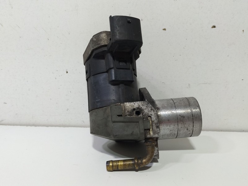 Recambio de valvula egr para opel zafira a 2.0 dti referencia OEM IAM 00005321C2  