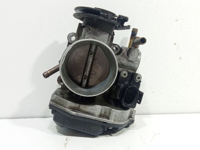 Recambio de caja mariposa para audi a3 (8l1) 1.6 referencia OEM IAM 06A133064J  