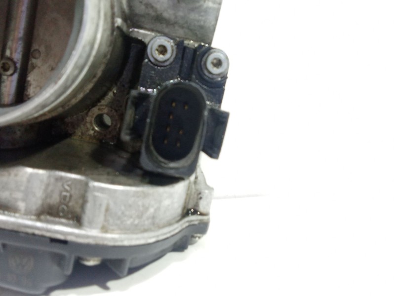 Recambio de caja mariposa para audi a3 (8l1) 1.6 referencia OEM IAM 06A133064J  