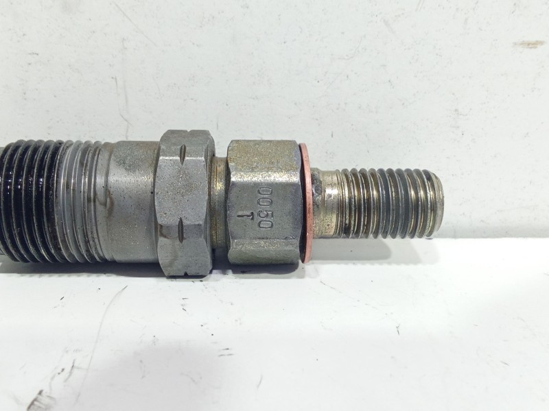 Recambio de inyector para nissan terrano ii (r20) 2.7 td 4wd referencia OEM IAM 0050T  